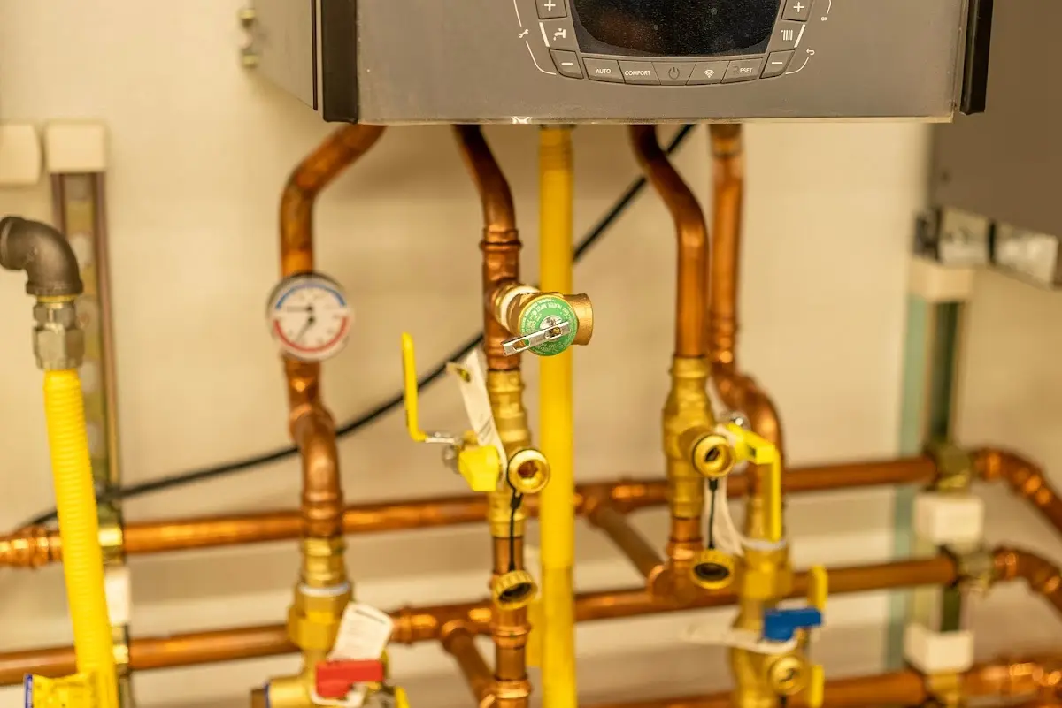 Licensed technician providing Slab Leak Repair for a homeowner in Hollywood